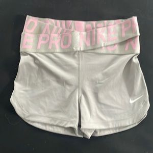 Nike pro size small